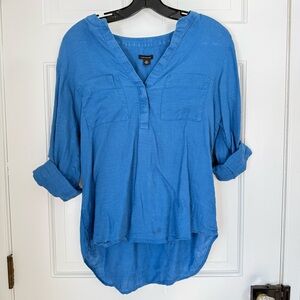 Ann Taylor Blue Linen V-Neck Half-Button collarless Blouse/Tunic with Pockets